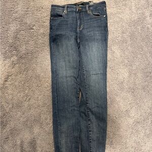 Liverpool Abby Skinny Skinny Jeans Size 8/29 Victory Dark Wash Stretch